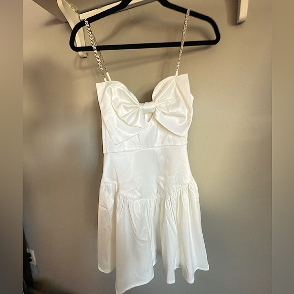 White Satin Bow Dress - Picture 2 of 6